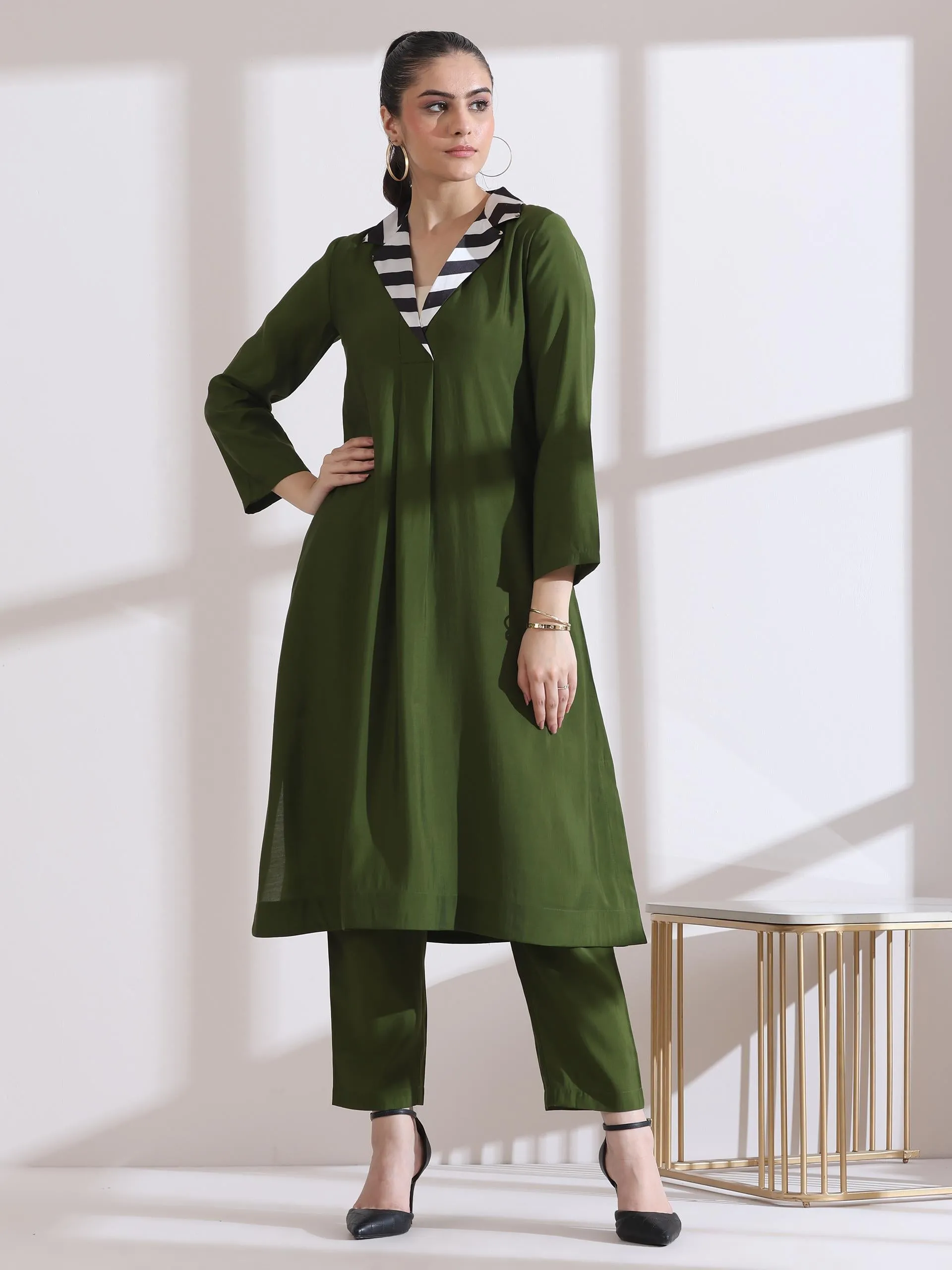 2 Pc Set - Airskin Mehndi Green Kurta With Striped Gold Point Collar Kurta With Pants