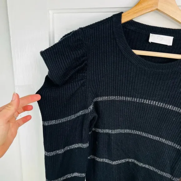 7 For All Mankind Women's S Black Silver Striped Knit Blouse Ruffle Sleeve