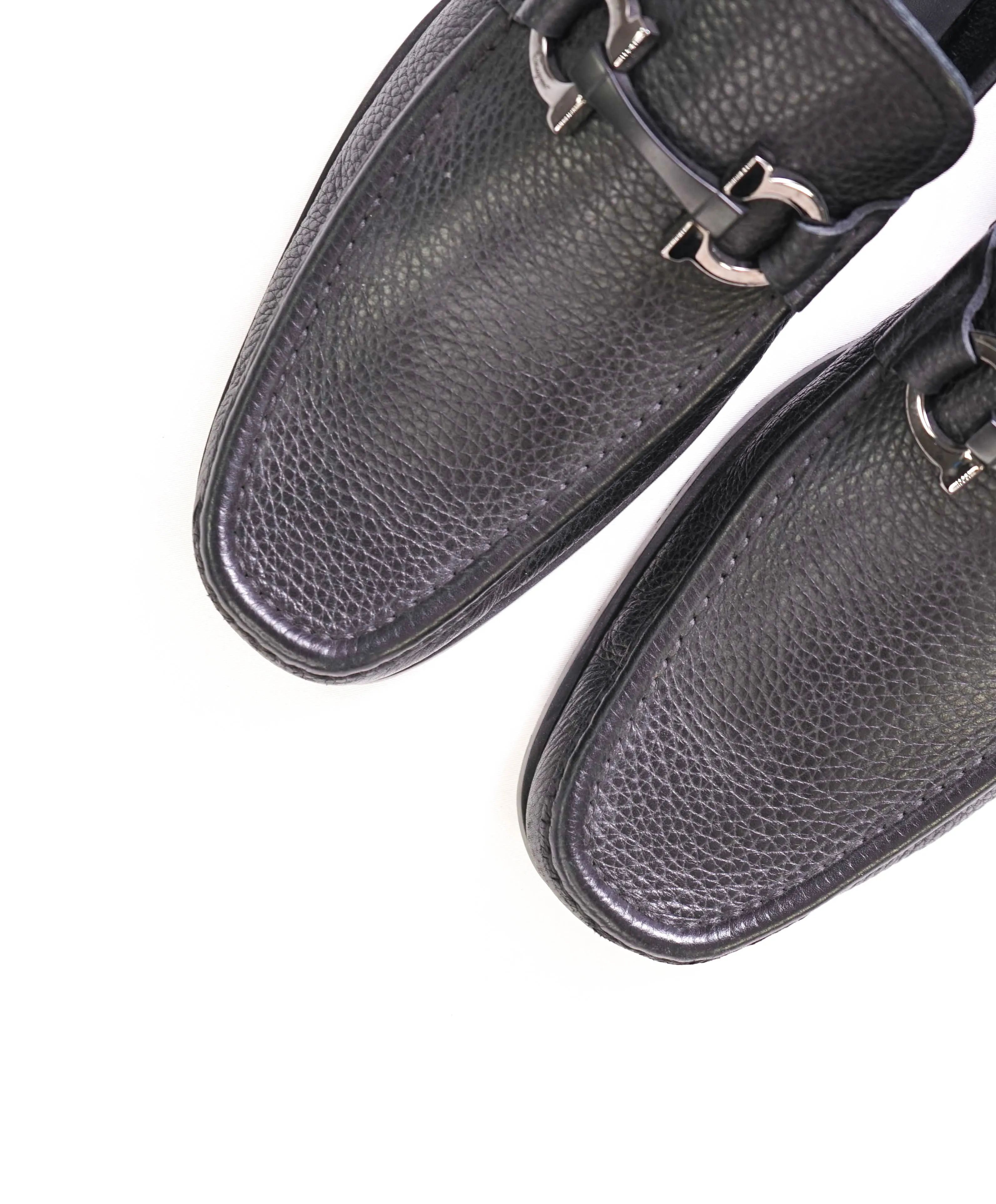 $850 SALVATORE FERRAGAMO - “GRANDIOSO" Gancini Bit Loafer Black Leather - 10 D