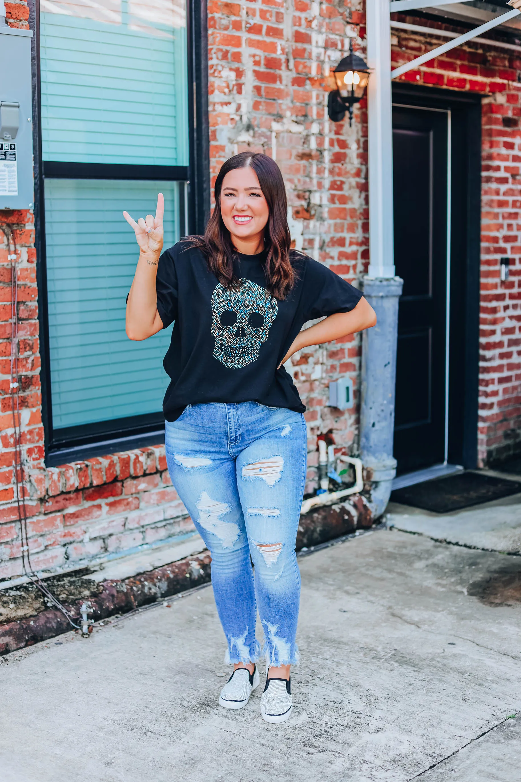 Artsy Studded Skull Tee - Black