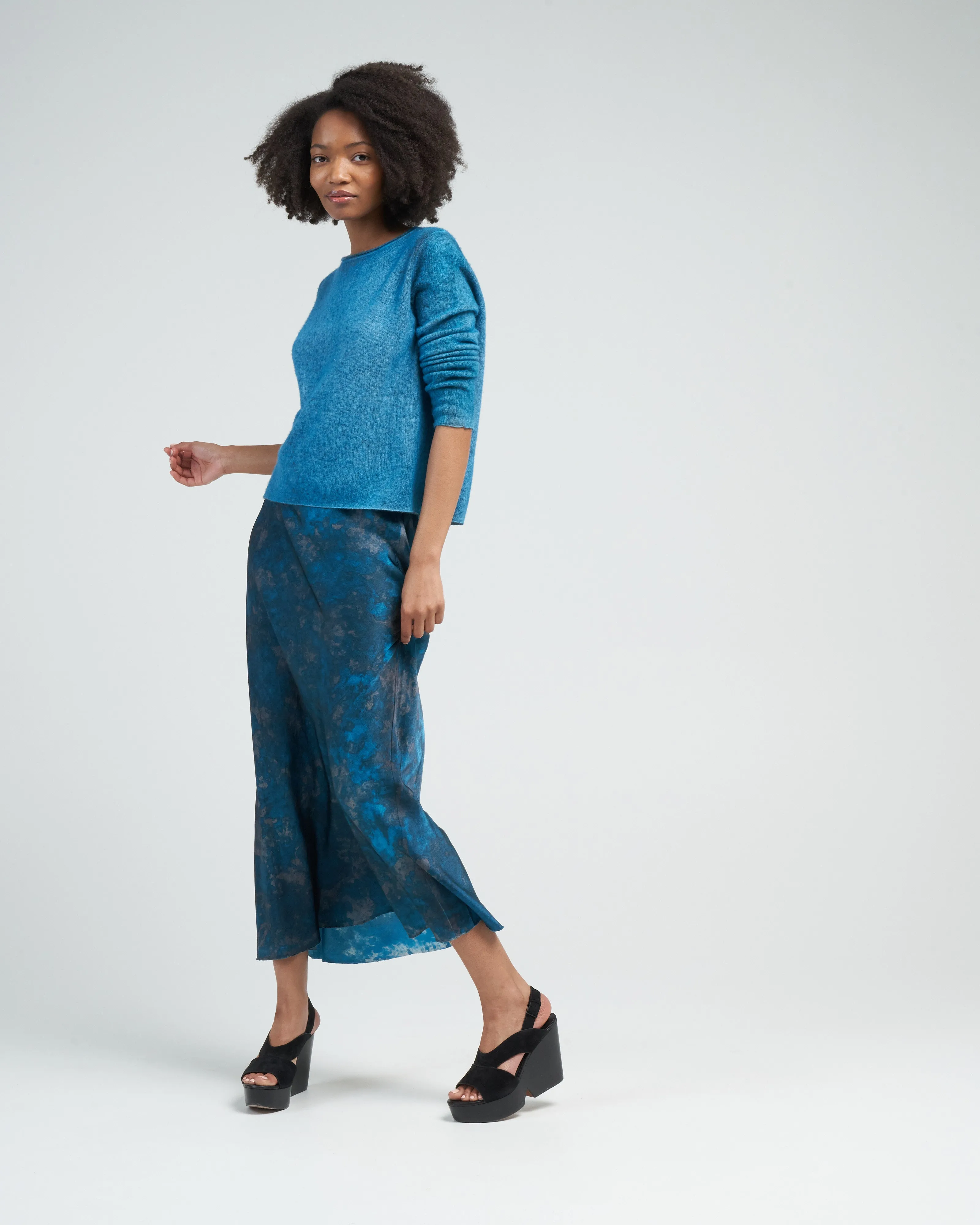 camouflage midi silk skirt - dark teal