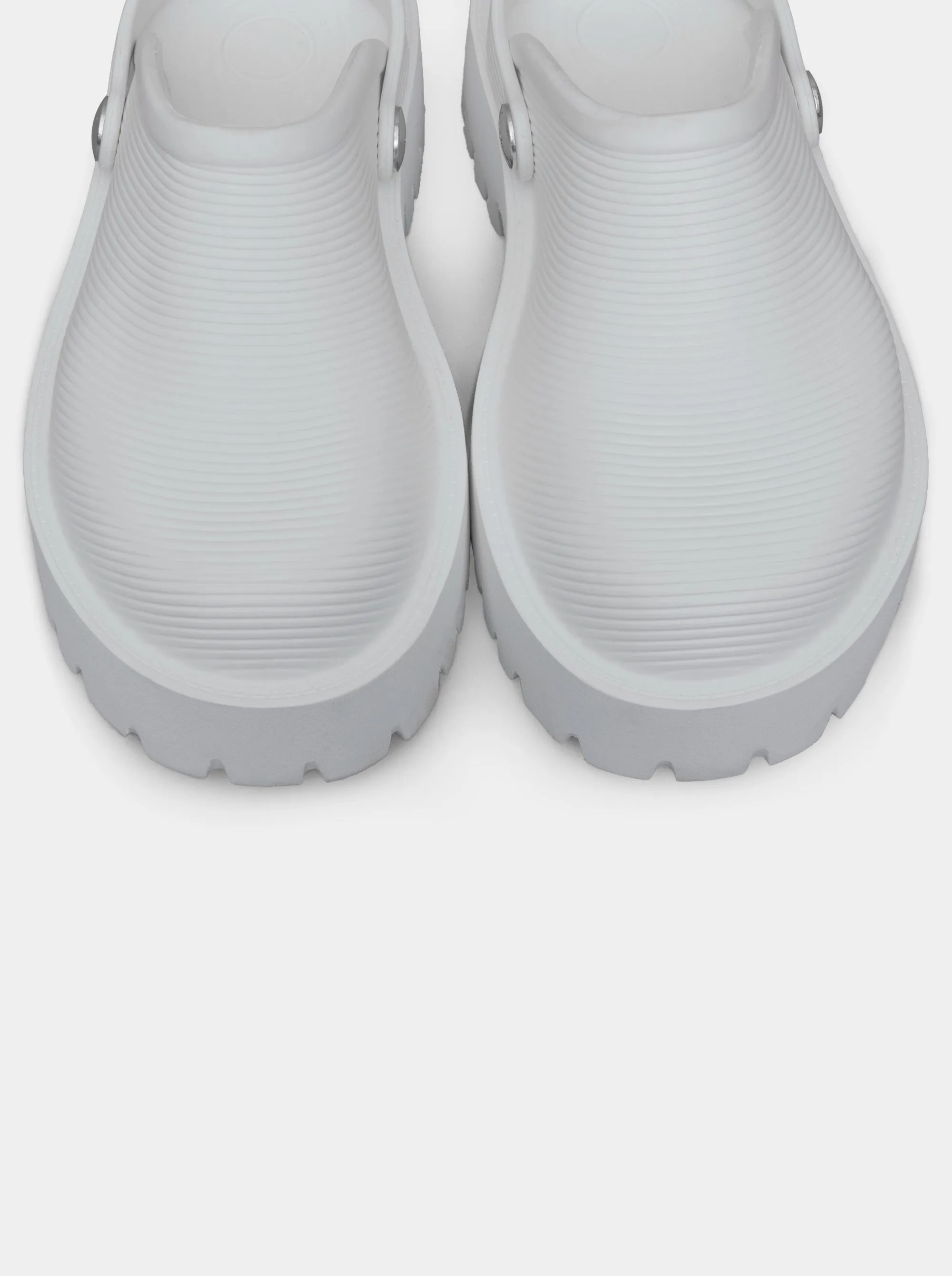 COSMOS WHITE SLIPPERS