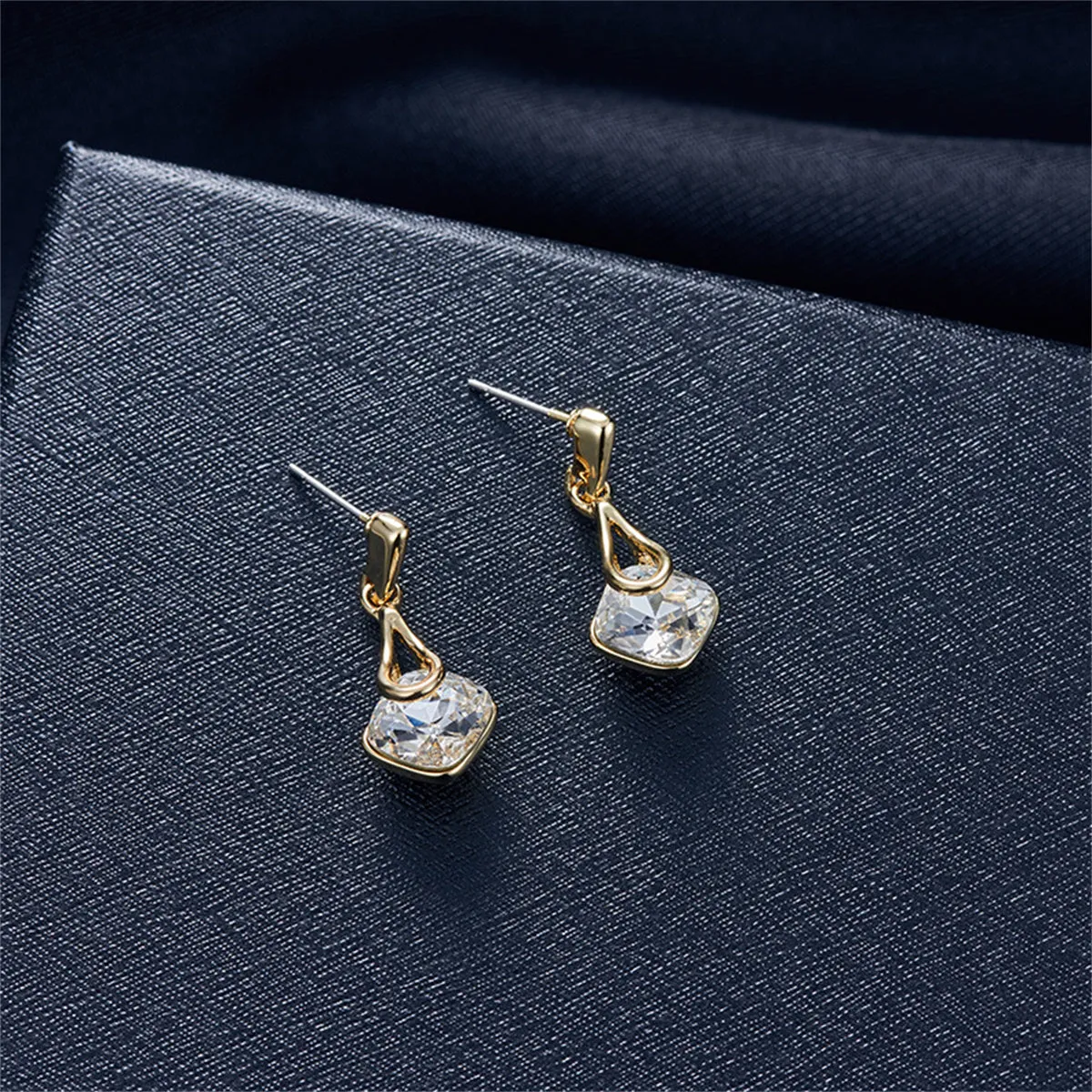 Crystal & 18K Gold-Plated Drop Earrings & Pendant Necklace