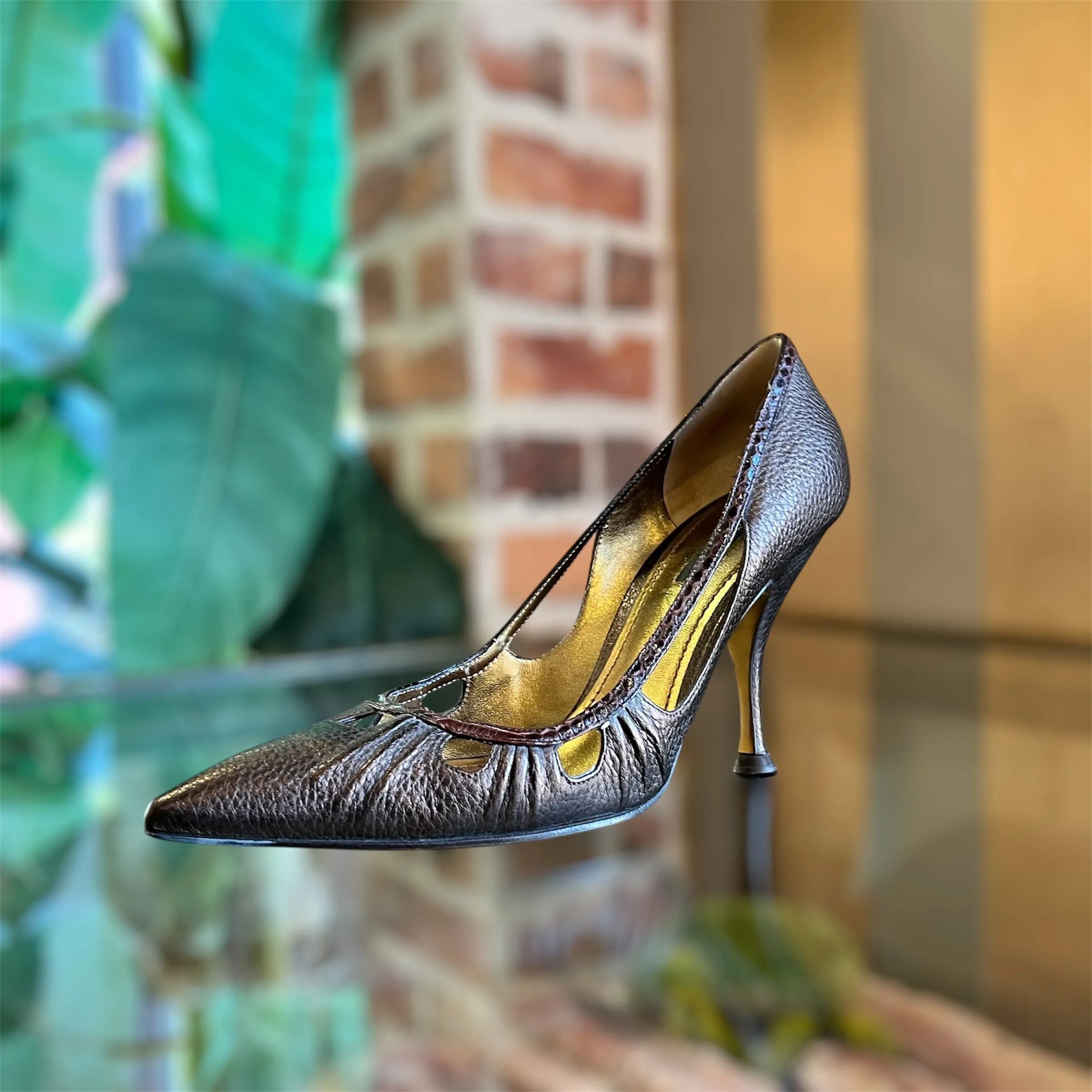 DOLCE&GABBANA Metallic Bronze Grained Leather Python Trim Pointed Toe Heels SZ38.5(8.5US)