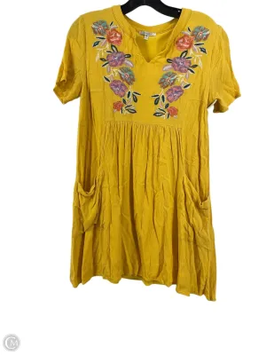 Dress Casual Short By Jodifl In Yellow, Size: S