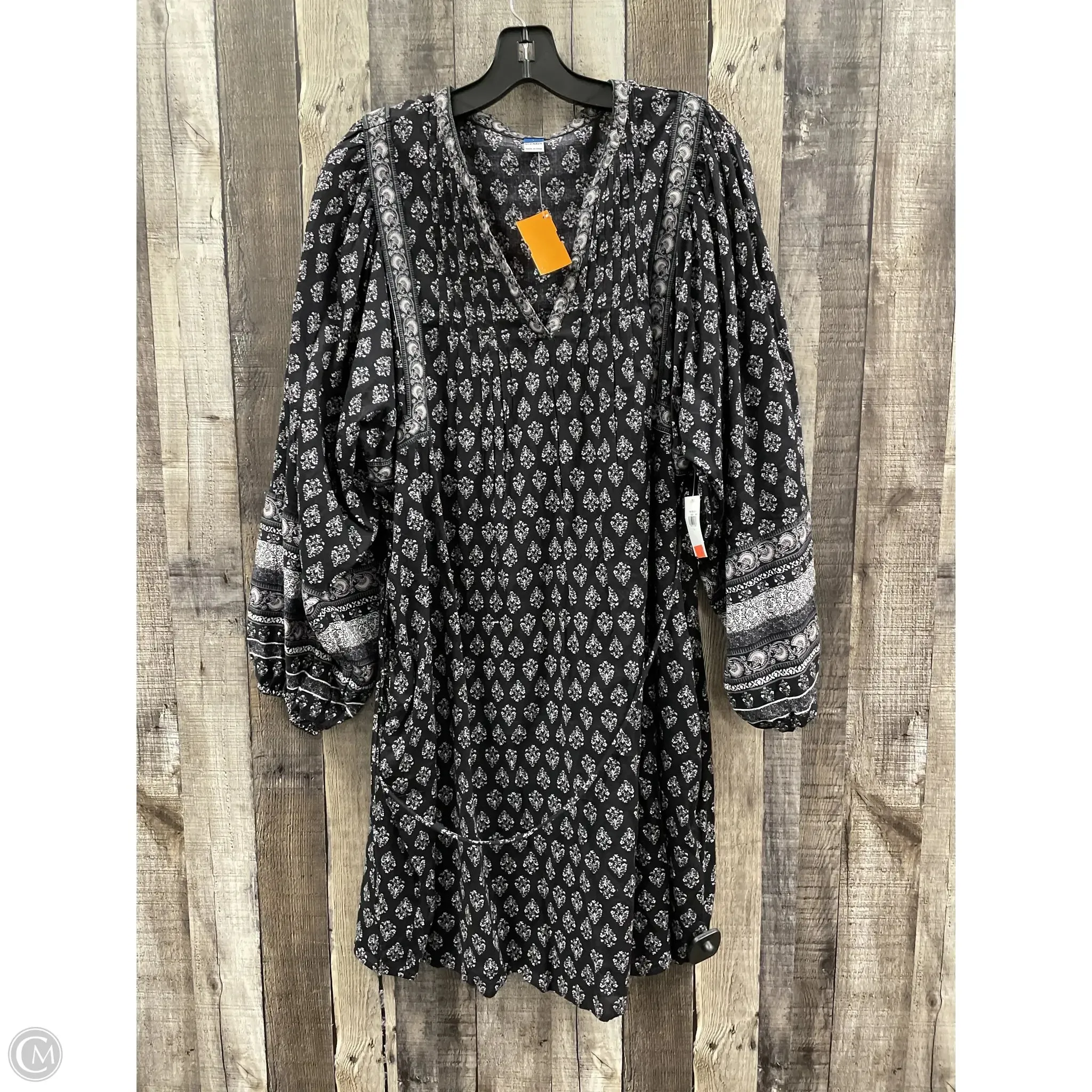Dress Casual Short By Old Navy In Black, Size: L