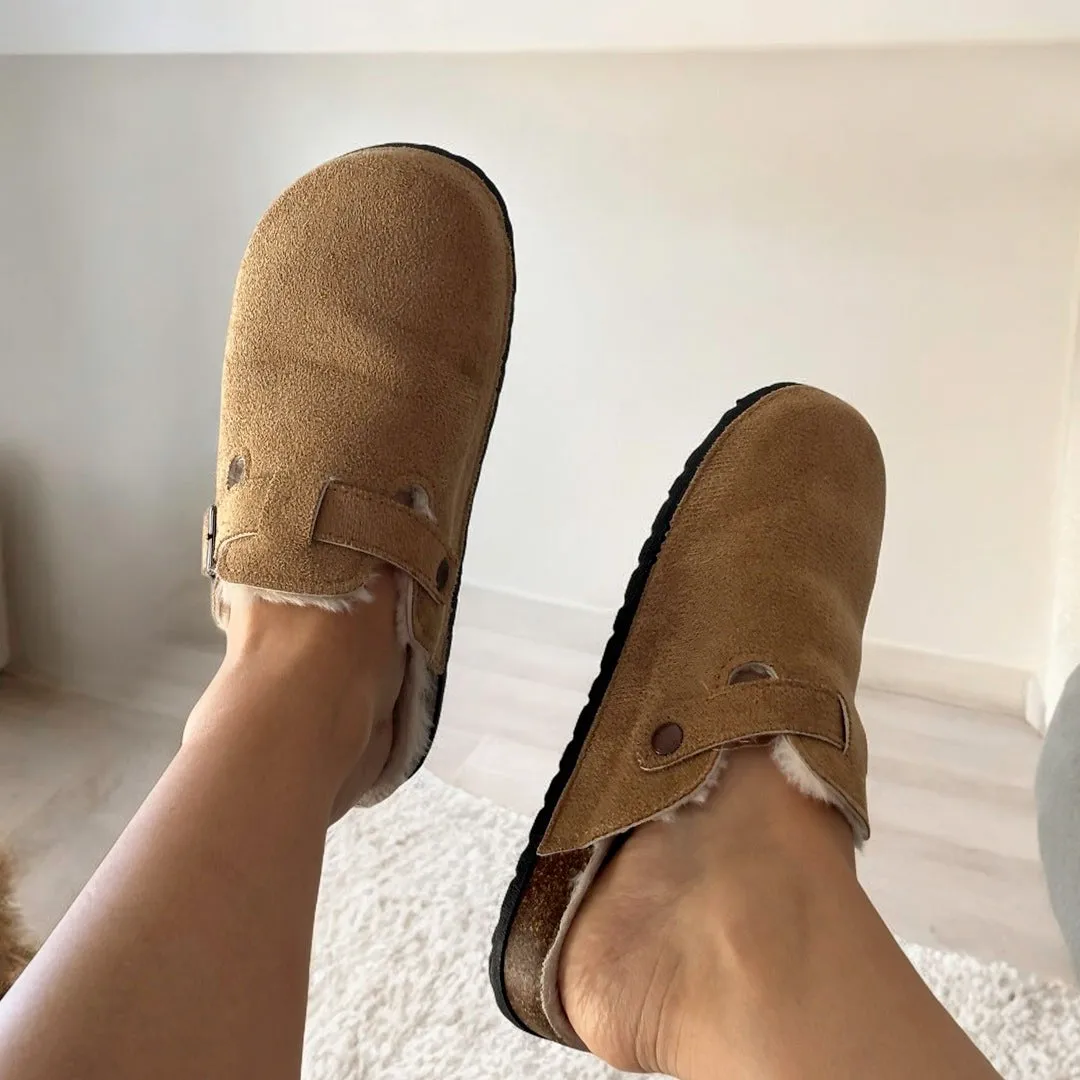 Elle Suede Clogs