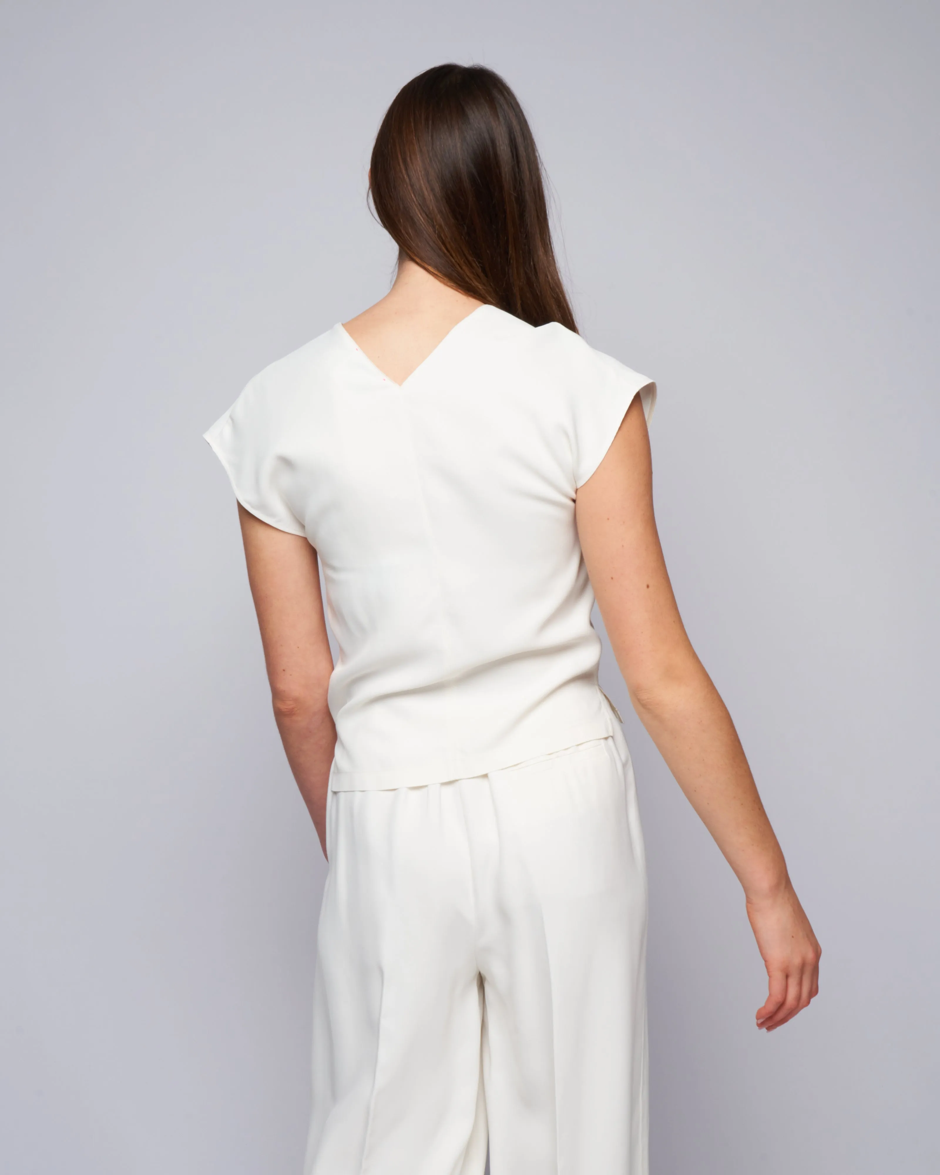 fluid ottoman v neck top - pure
