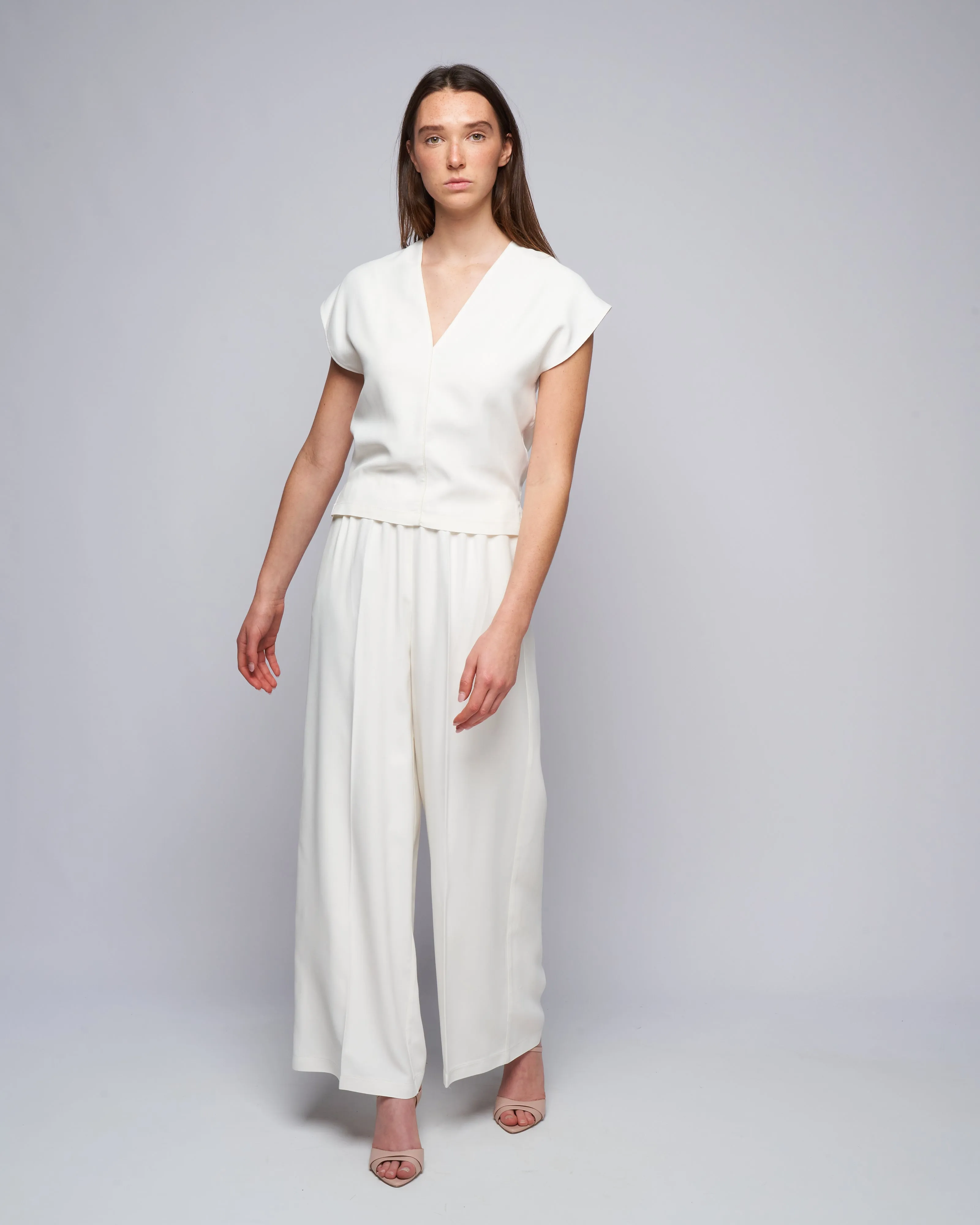 fluid ottoman v neck top - pure