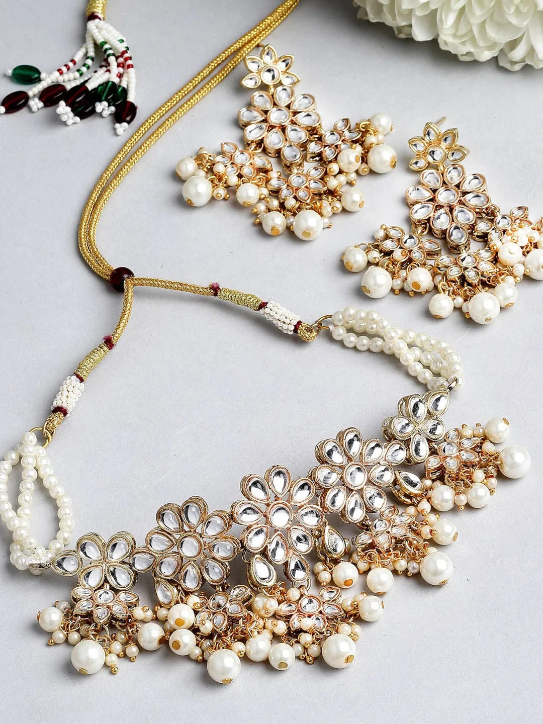 Gold-Plated White Kundan-Studded & Pearl Beaded Jewellery Set