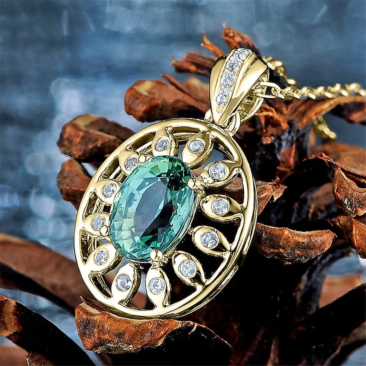 Green Crystal & Cubic Zirconia Eyes Pendant Necklace