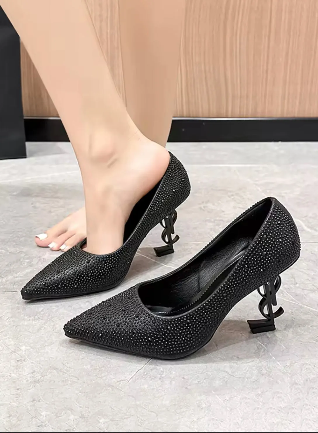 H pointed heels
