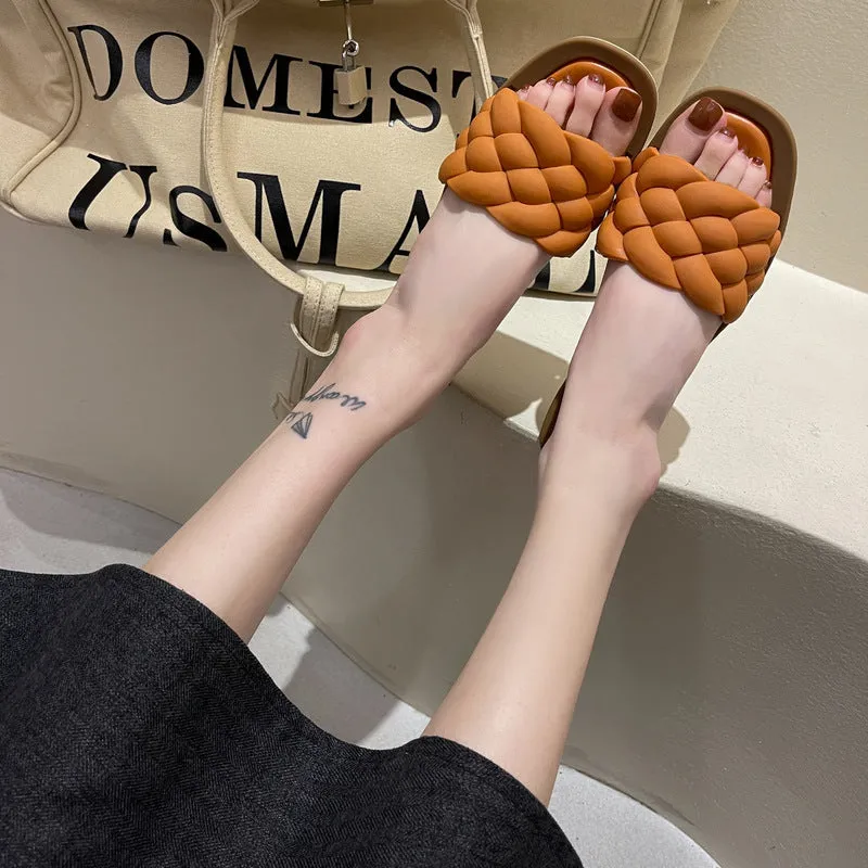 INSTOCK-Fashionable Outerwear Slippers for Women