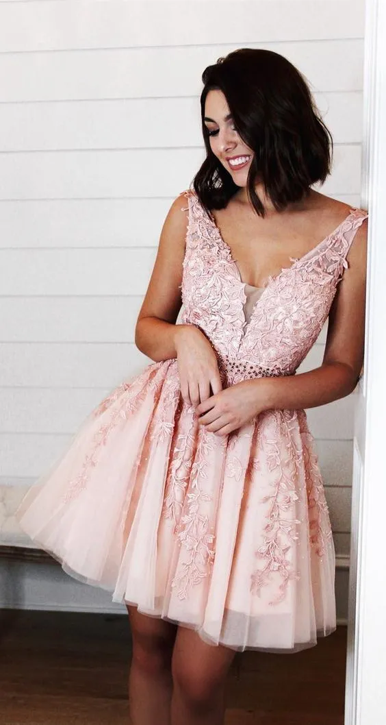 Lace Appliques  Beaded Homecoming Dresses Tulle Short Prom Party Gown DKL1120