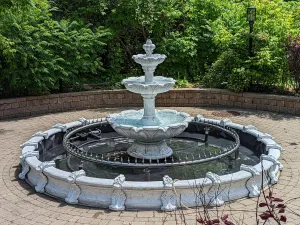 Large 3 Tier Leaf Fountain with Large Basin