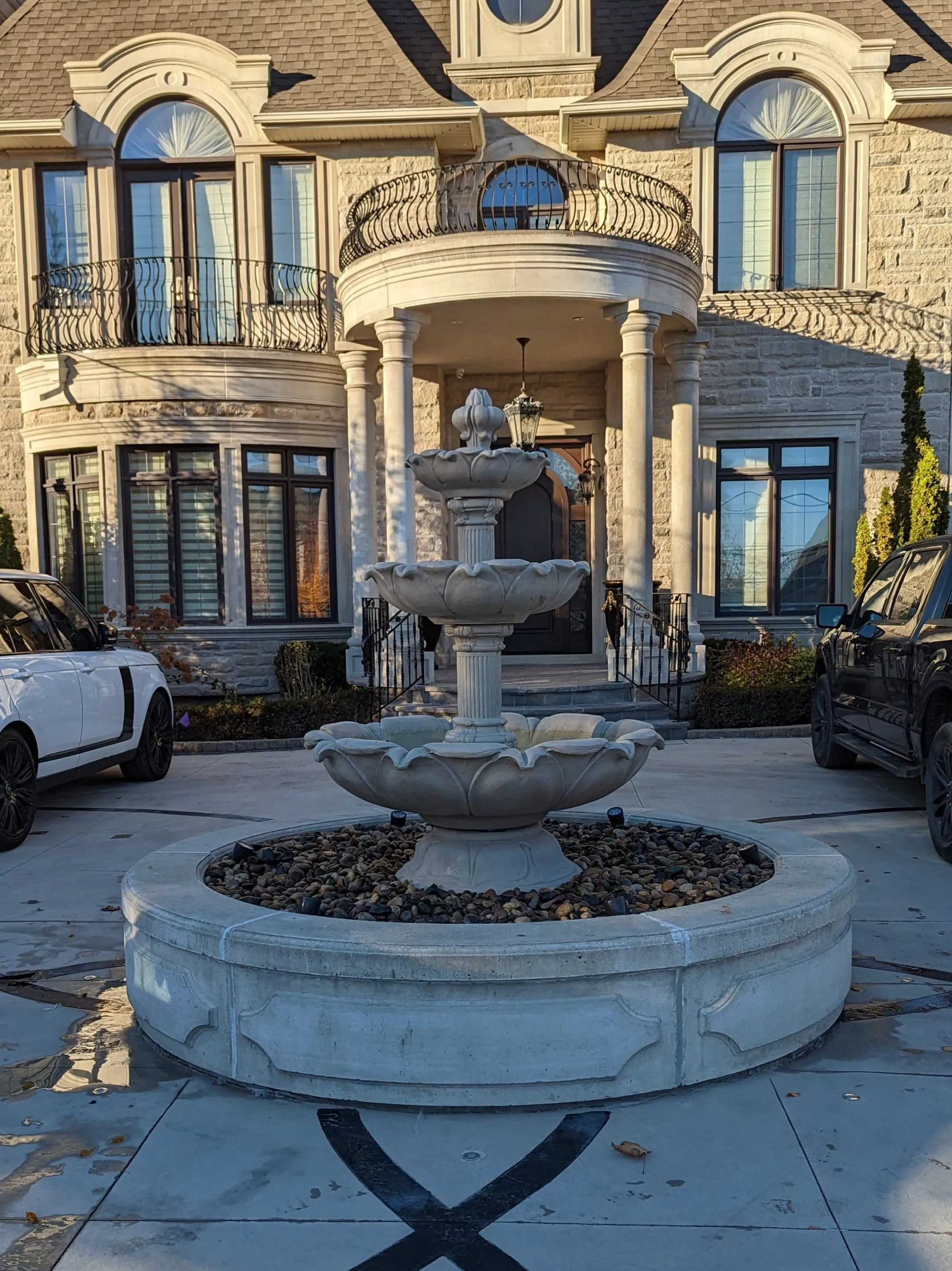 Large 3 Tier Leaf Fountain