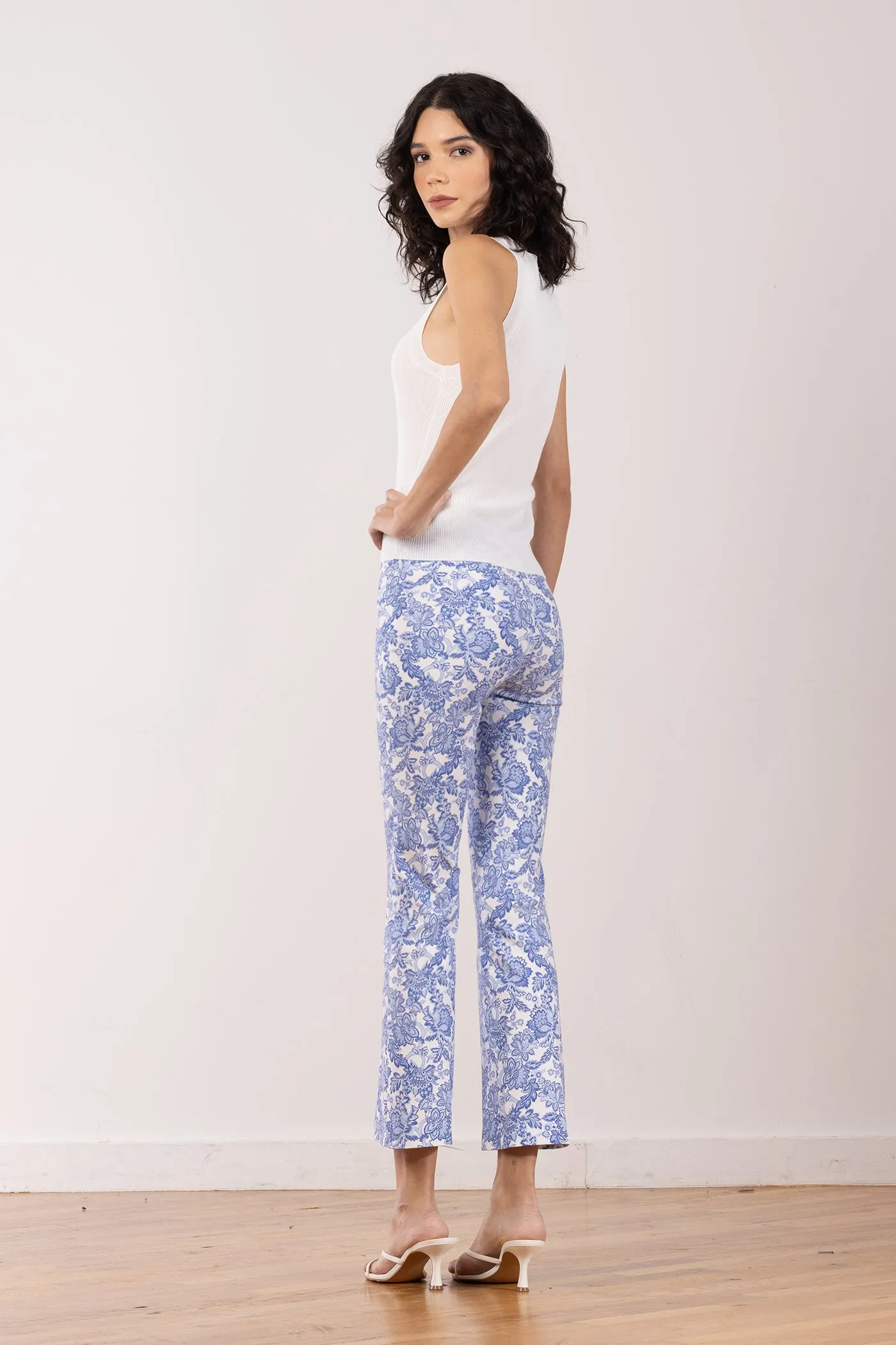 LEO Paisley Blue