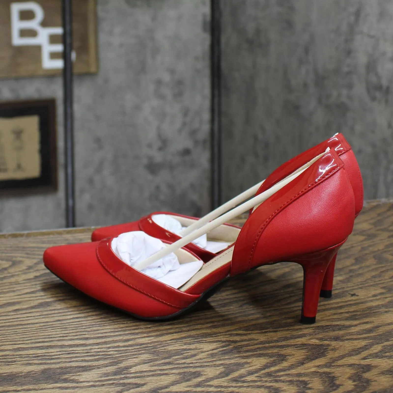 Lifestride Women's SALDANA Heels Shoe F4444S1 Fire Red 7.5M