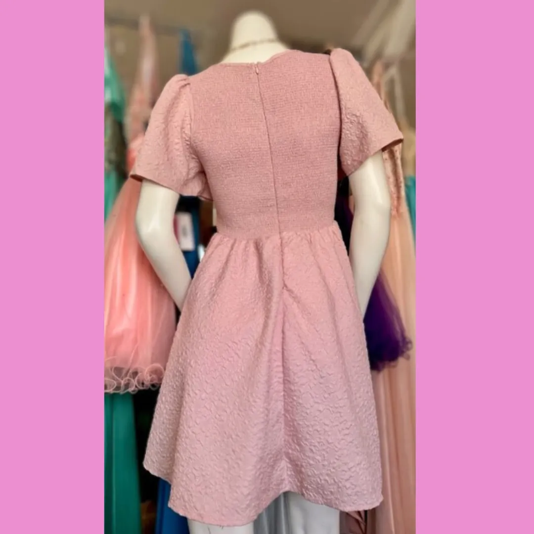 Light pink short sleeve dress
