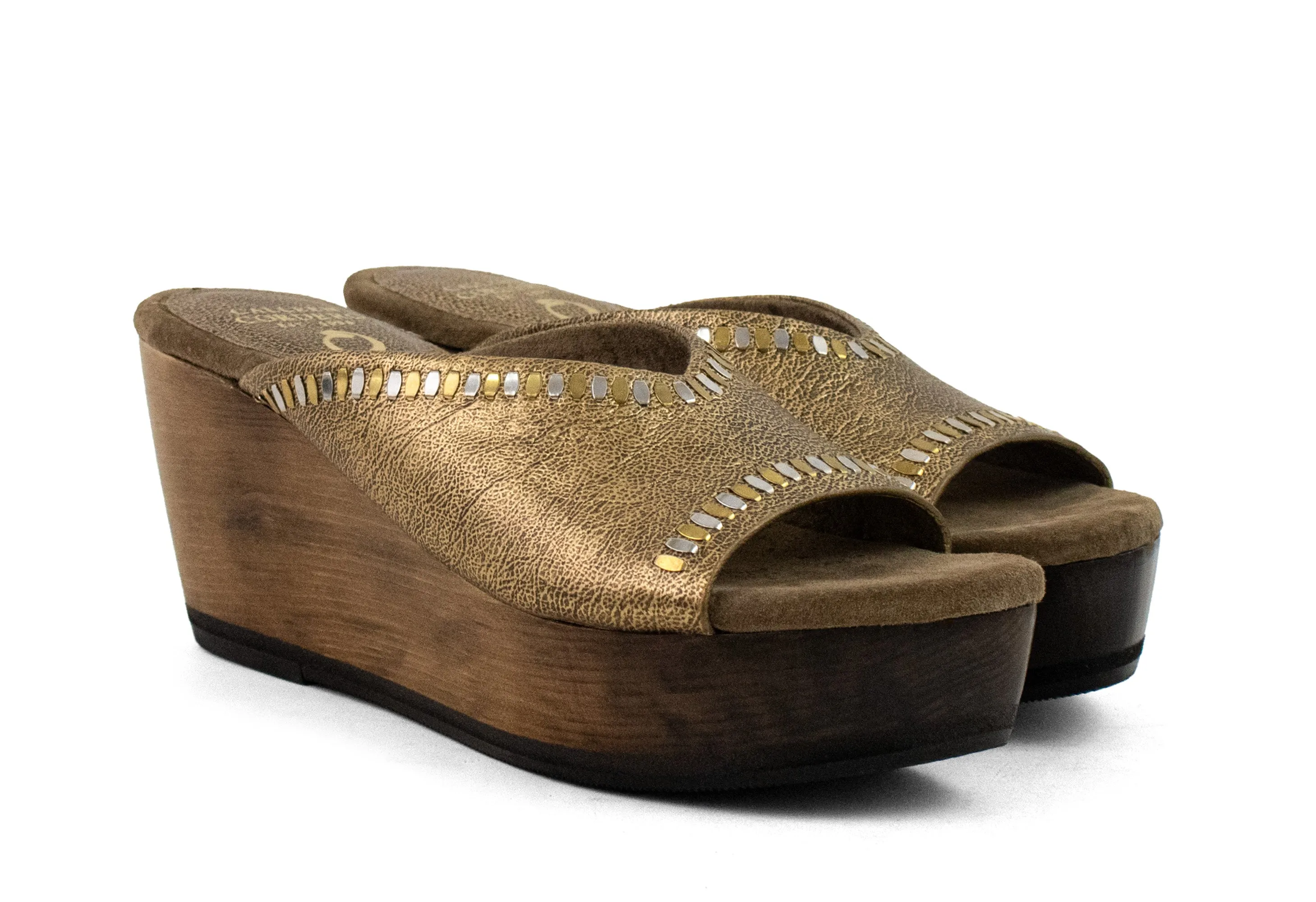 Lunya A20 Wedge