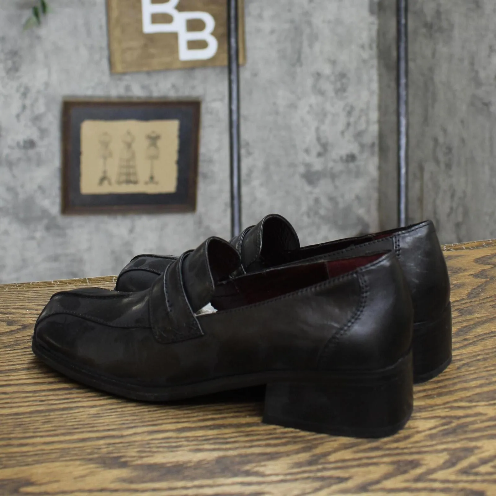 Me Too Womens Vintage Leather Block Heel Loafers 1673ee2d667281 Black 6M