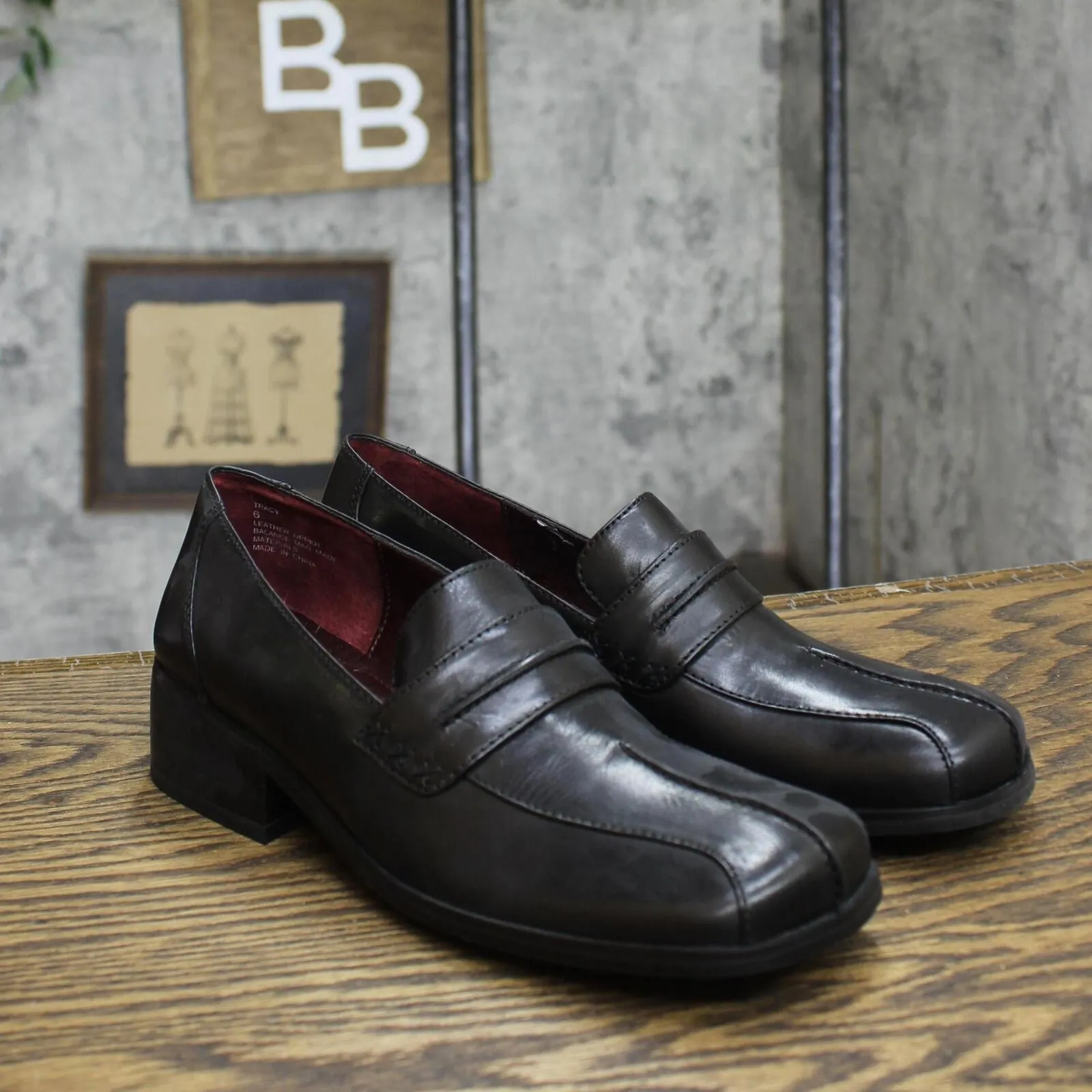 Me Too Womens Vintage Leather Block Heel Loafers 1673ee2d667281 Black 6M