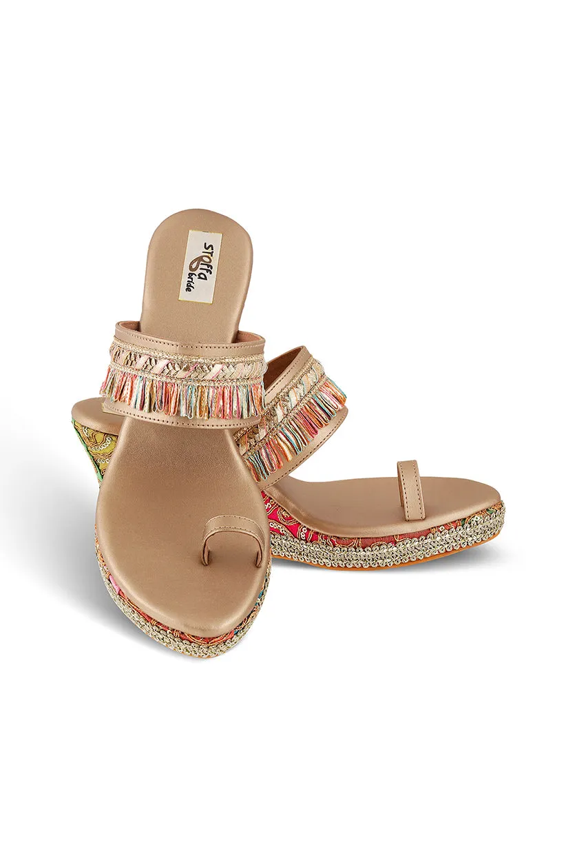 Pastel Brocade Border Wedge Light Gold