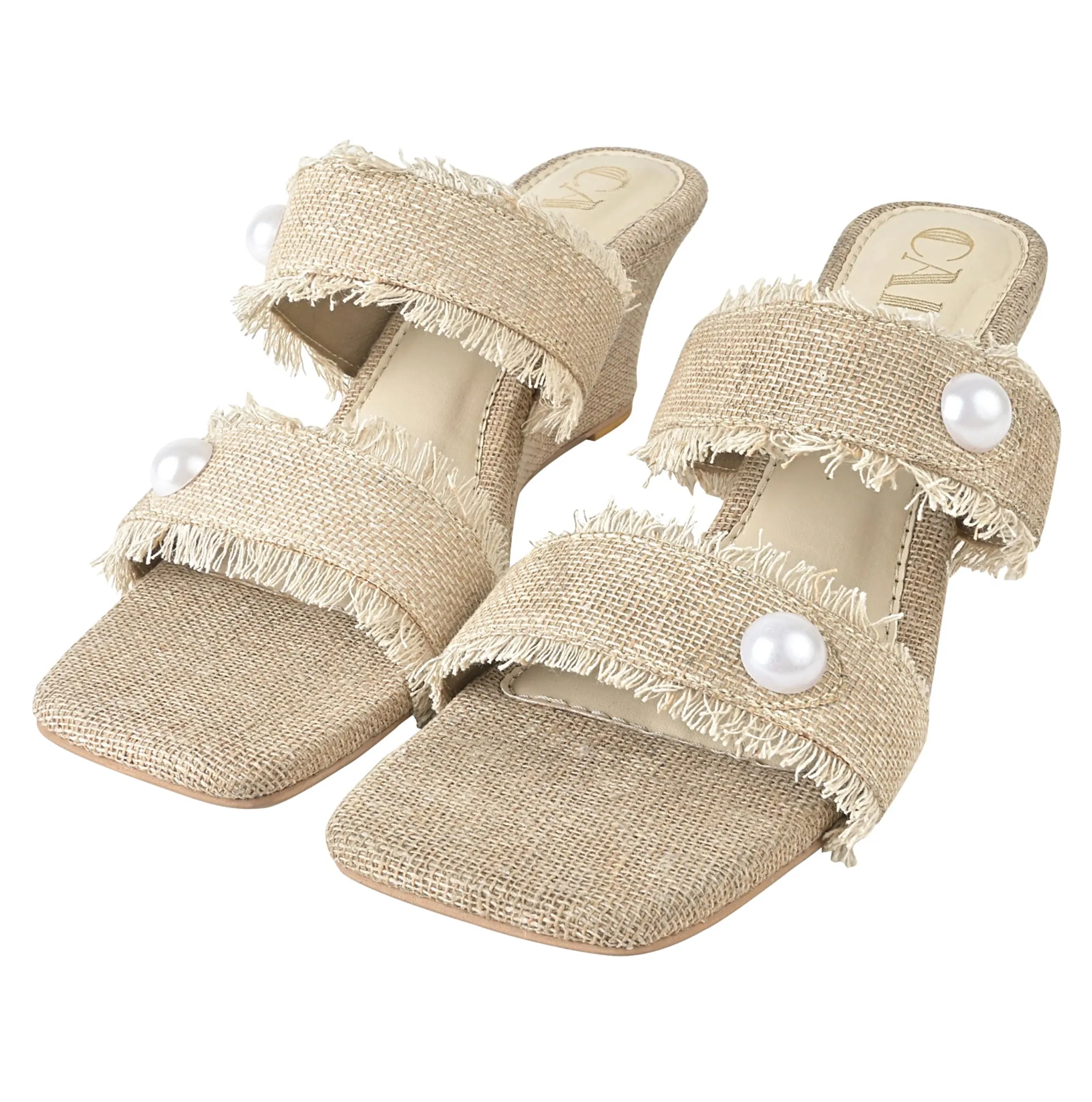 Pearl in jute wedges