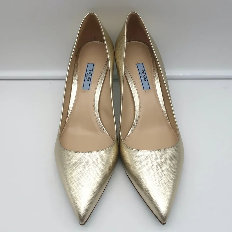Prada Pumps Gold Metallic Saffiano Leather Size 41 Pointed Toe Heels NEW
