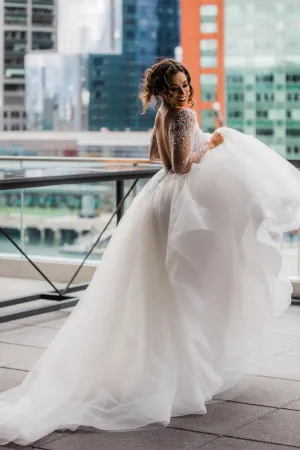 Princess A-Line Scoop Long Sleeve Backless Tulle Wedding Dress with Beading OHD096