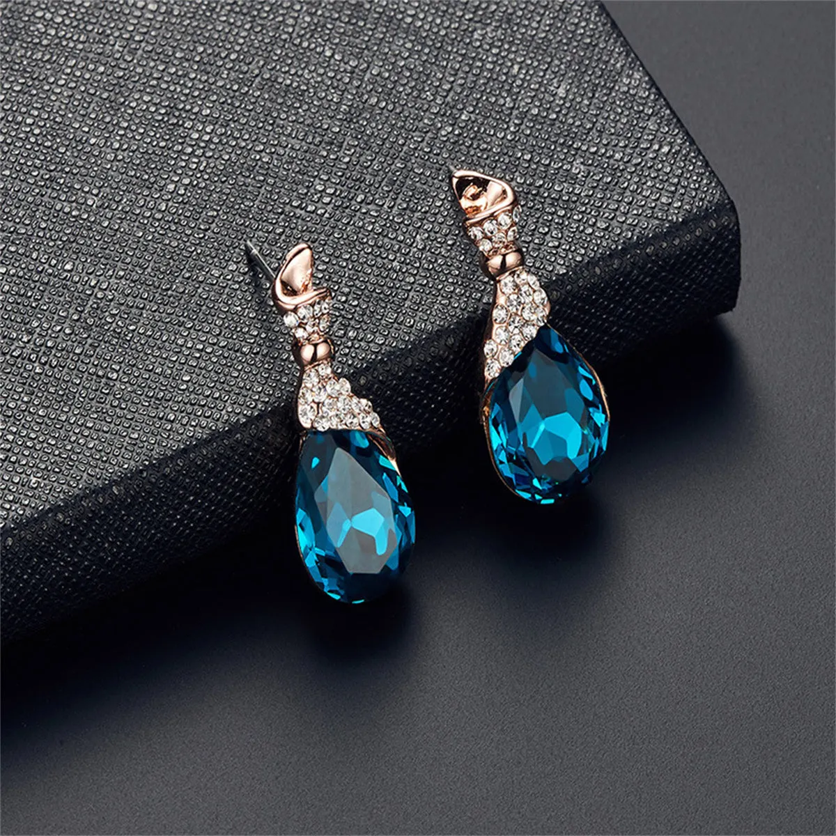 Purple Crystal & Cubic Zirconia 18K Rose Gold-Plated Pear Pendant Necklace & Drop Earrings