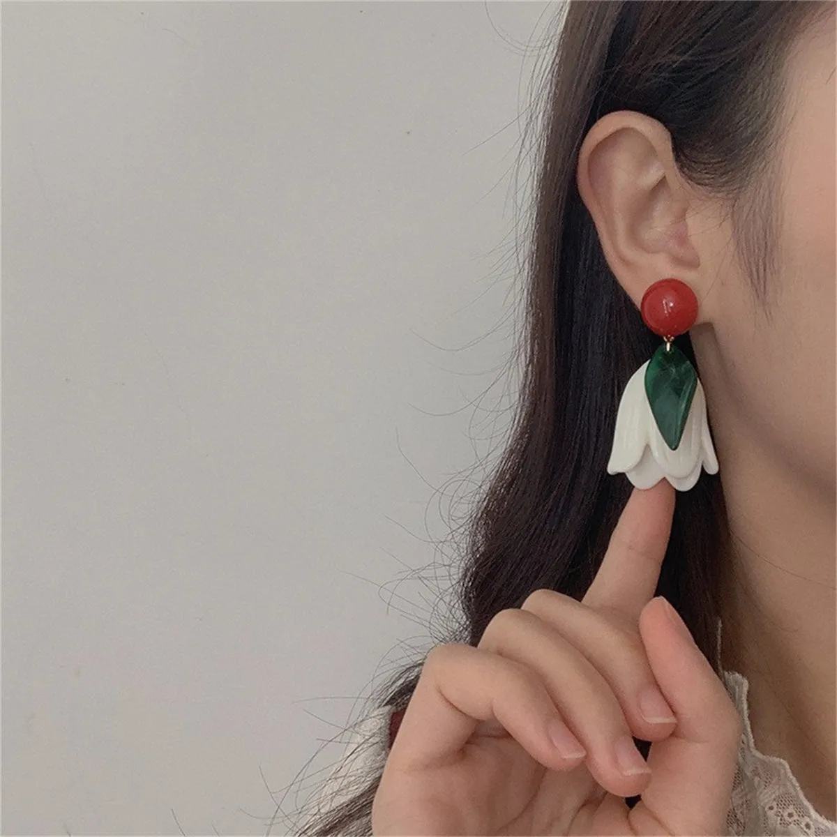 Red & White Flower Drop Earrings