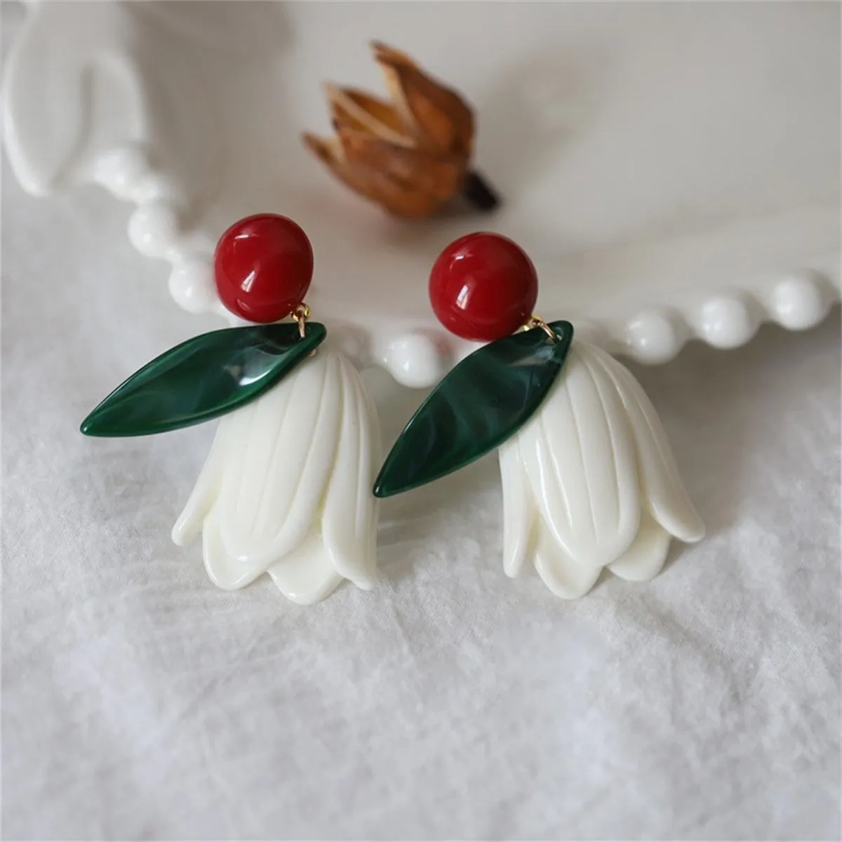 Red & White Flower Drop Earrings