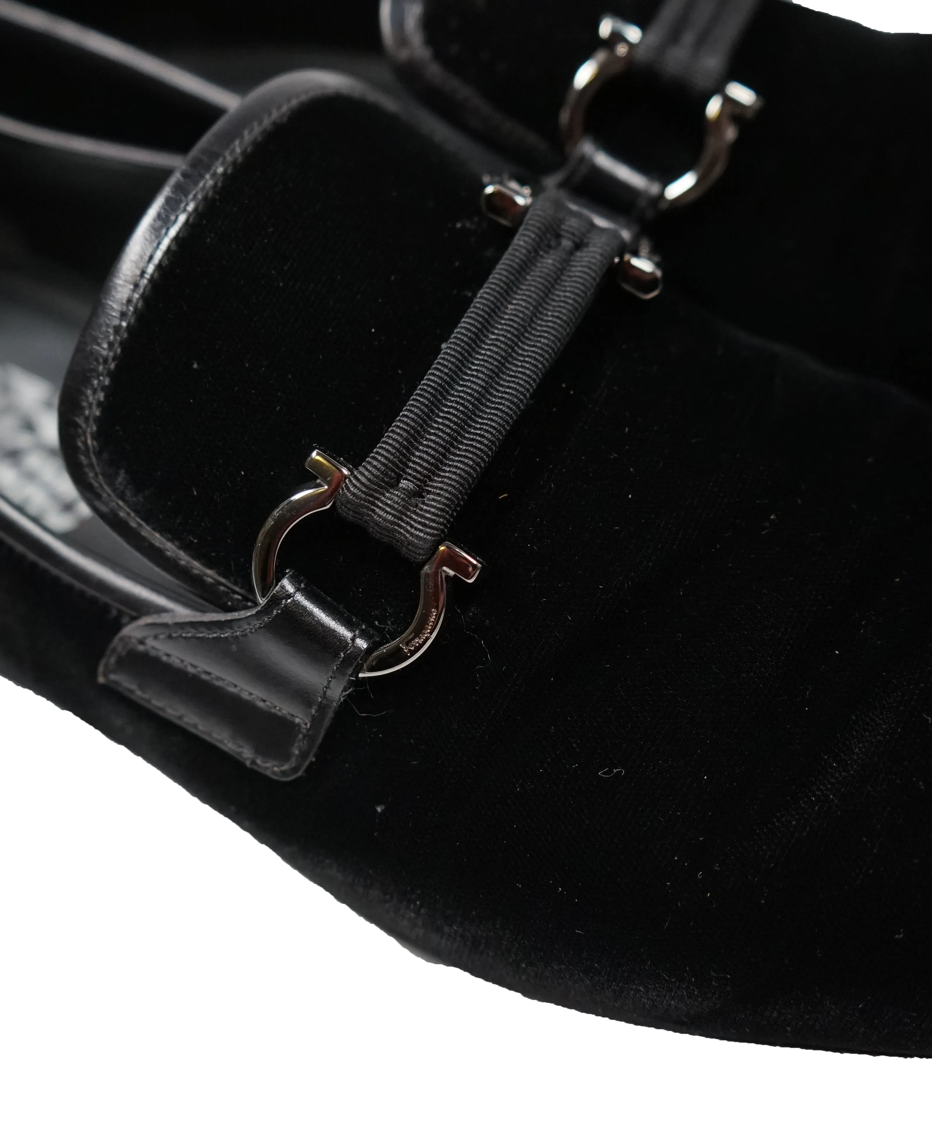 SALVATORE FERRAGAMO - Velvet "PARTY" Loafers In Black  - 11.5D