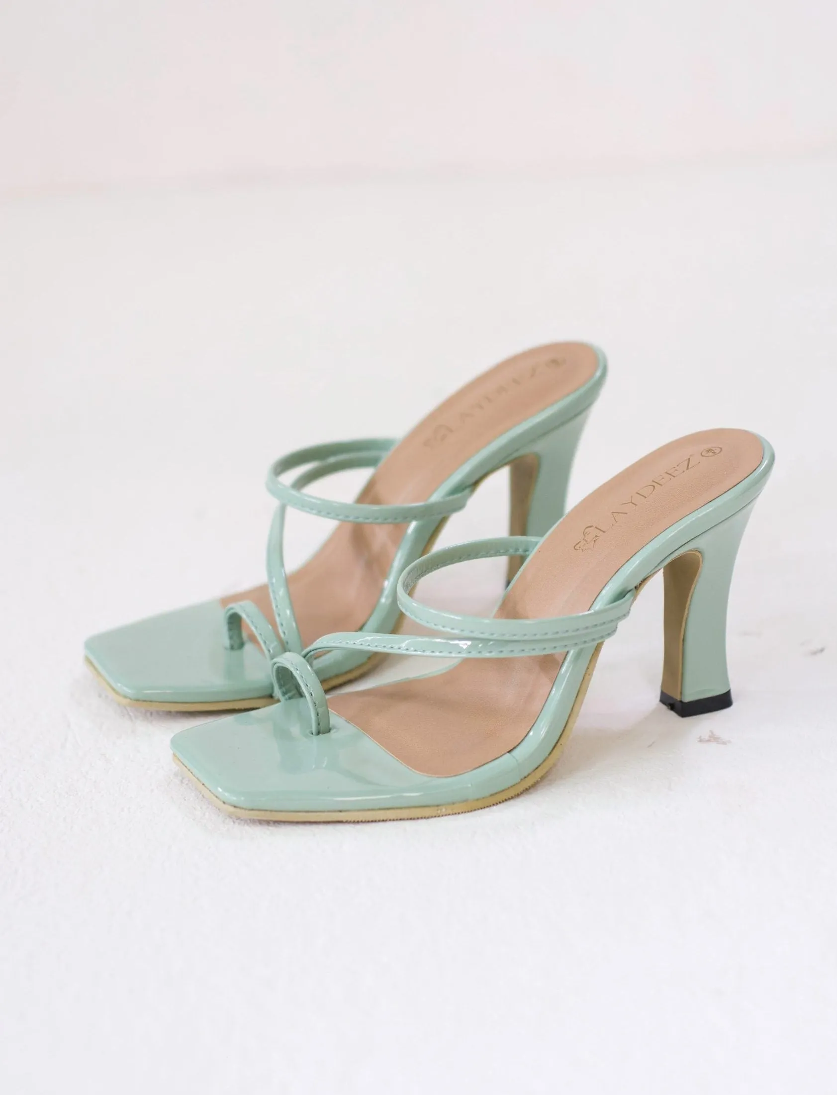 Sandra Pointed Heels