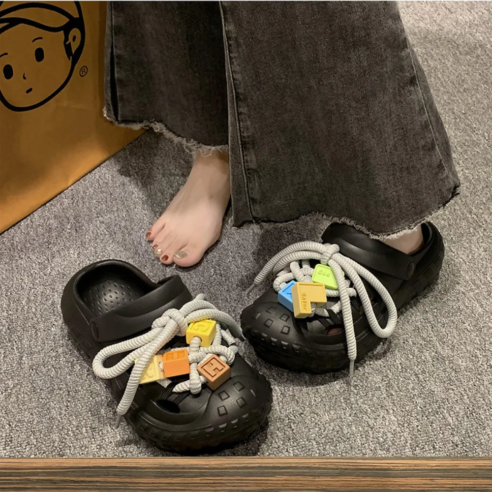 Street Shoelace Cartoon Ripped Slippers