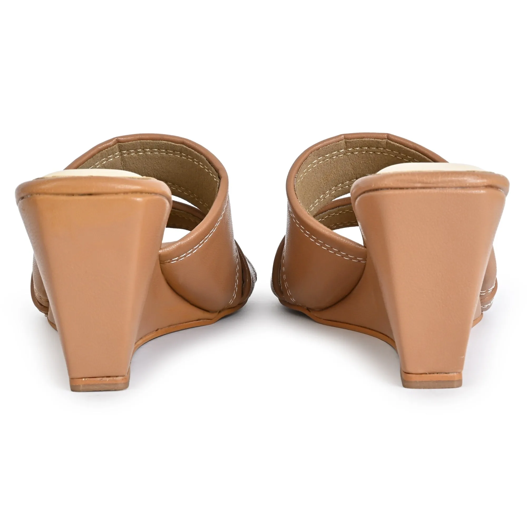 Tan Twirl Wedge