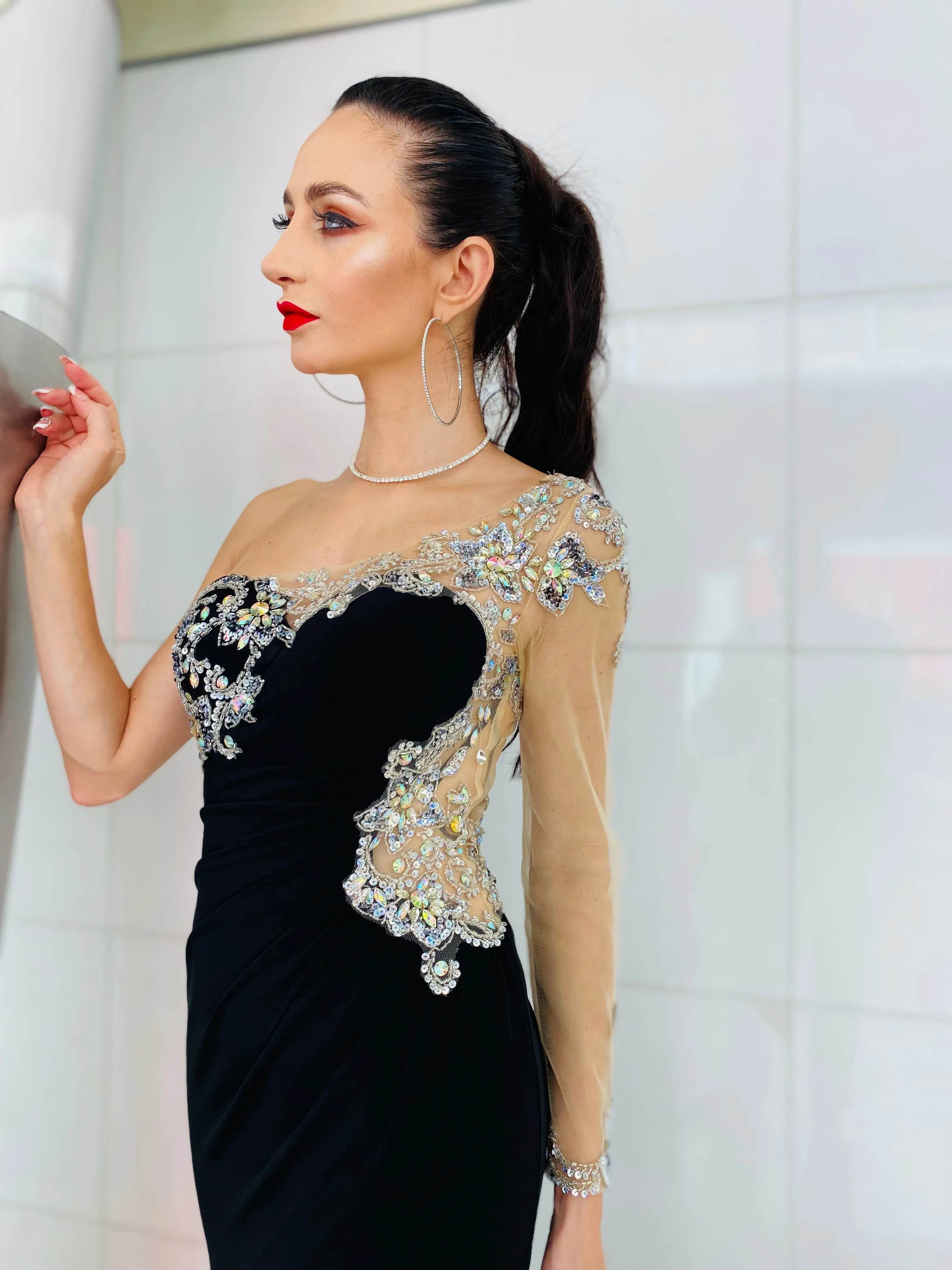 The “Darcy” one shoulder Gown