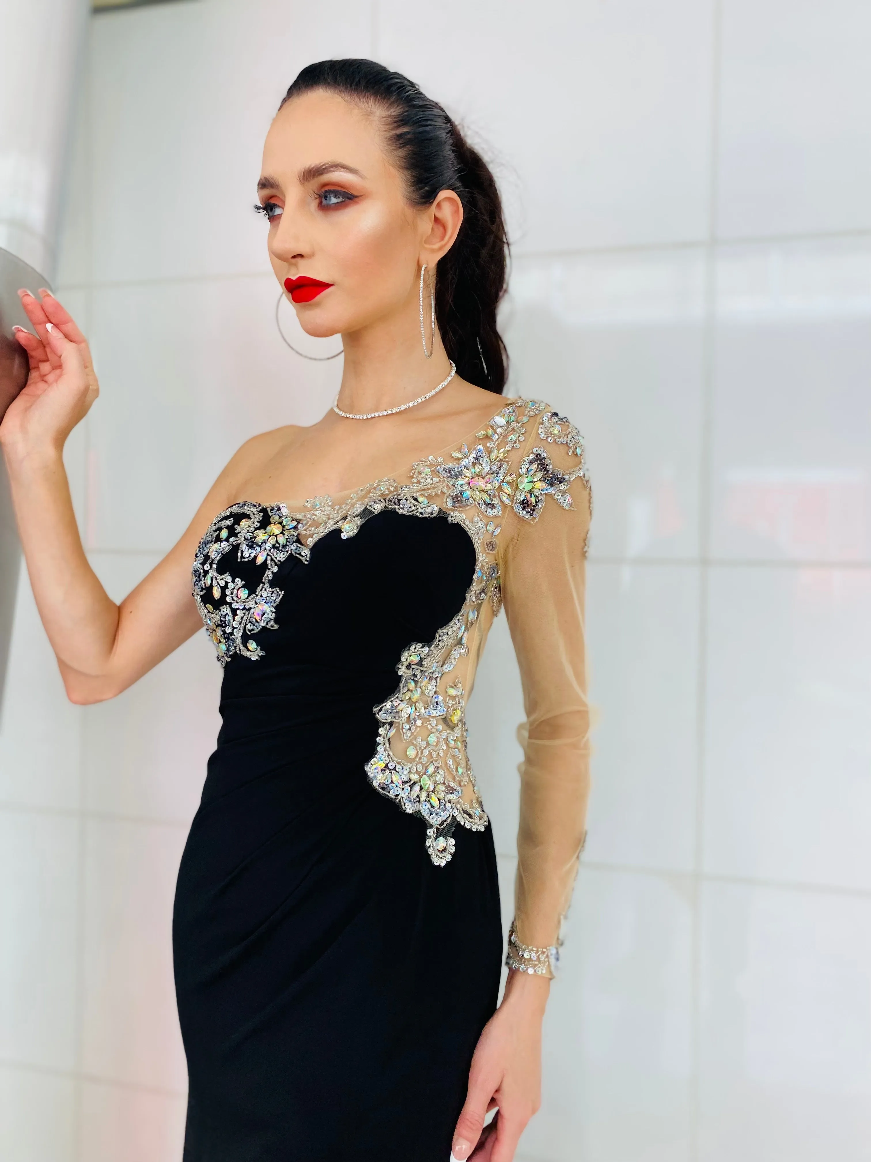 The “Darcy” one shoulder Gown