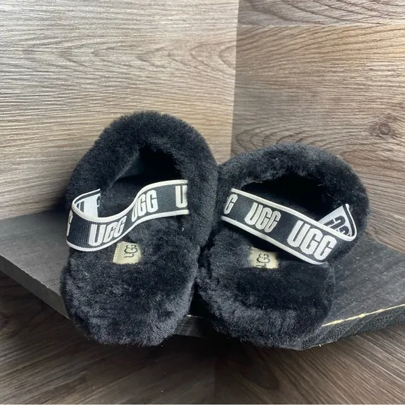 Ugg fluff yeah black slippers slides