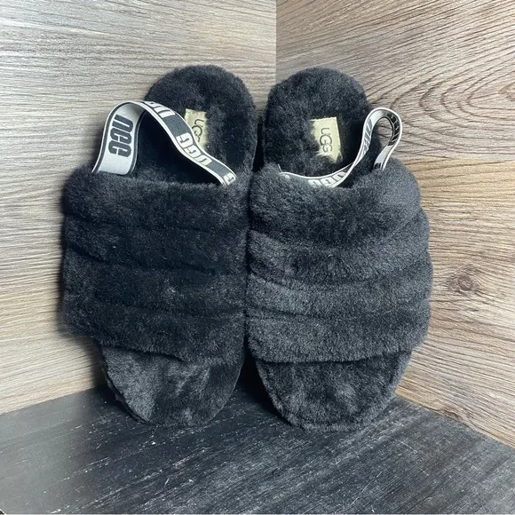 Ugg fluff yeah black slippers slides