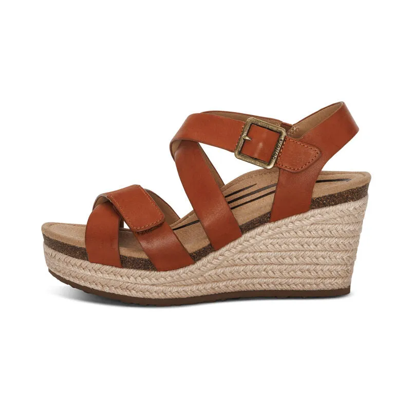 WOMEN'S AETREX ANNA ARCH SUPPORT WEDGE SANDAL | COGNAC