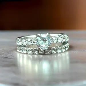 Women's Bridal Marriage Round Diamond Six-claw Inlaid Engagement Ring Set