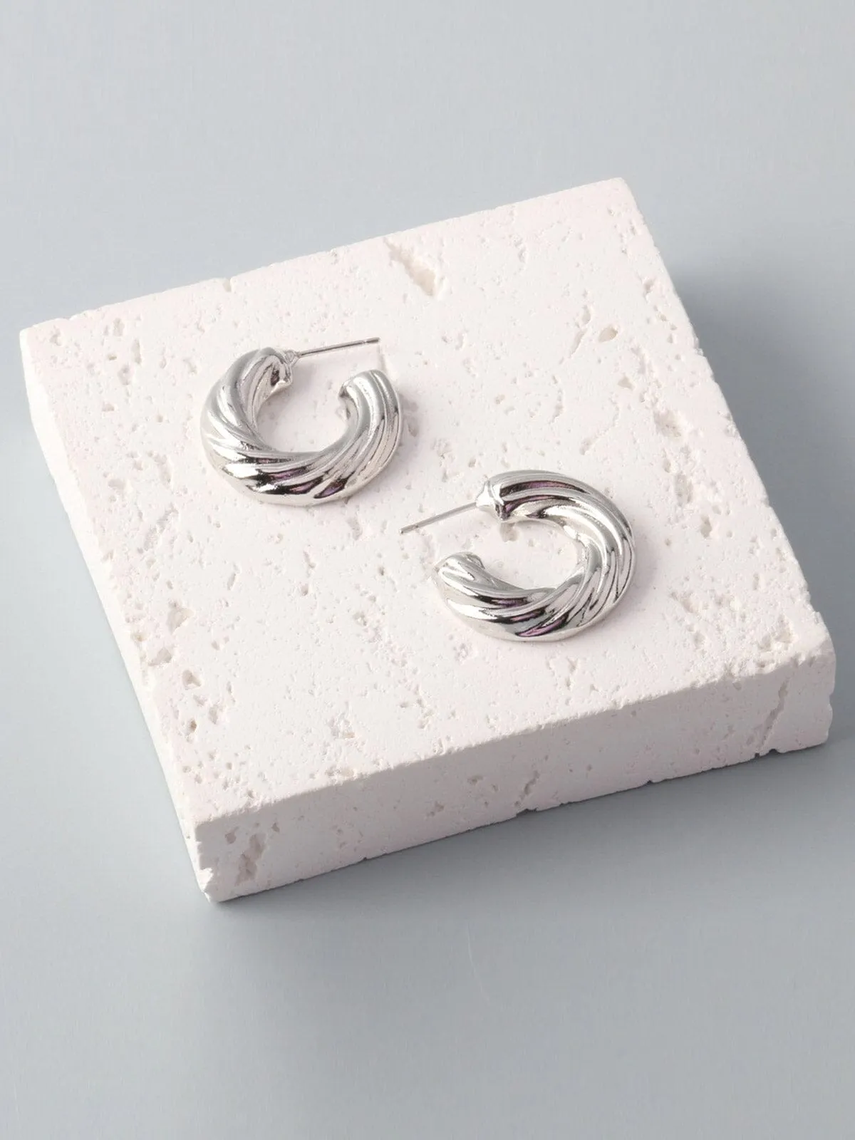 WOMEN'S FASHION GOLD & SILVER EARRINGS